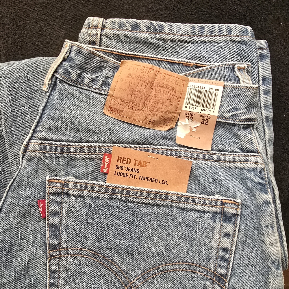 NWT Levi's Men's Relaxed Jeans - Classic Blue 38 X 33